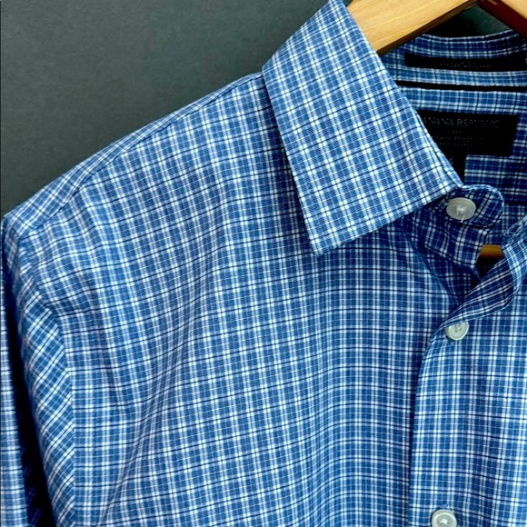 Men's Blue Checkered Shirt, Banana Republic, New, size Small, from TV wardrobe - Picture 5 of 6